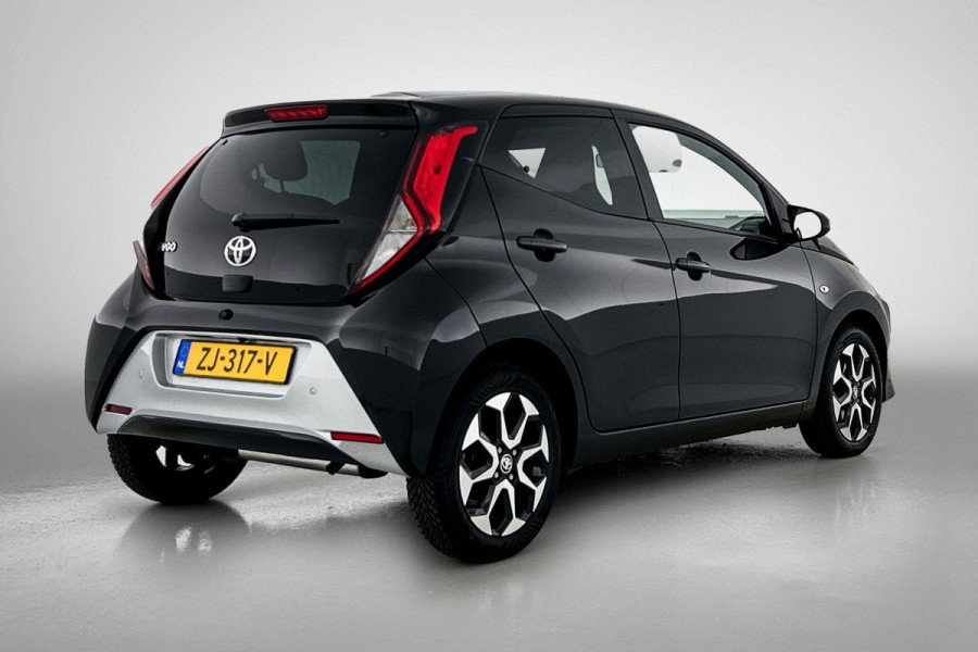 Toyota Aygo 1.0 VVT-i x-joy(NL-auto, Goed OnderH, Automatische Airco, Camera, Parkeersensoren, Etc)
