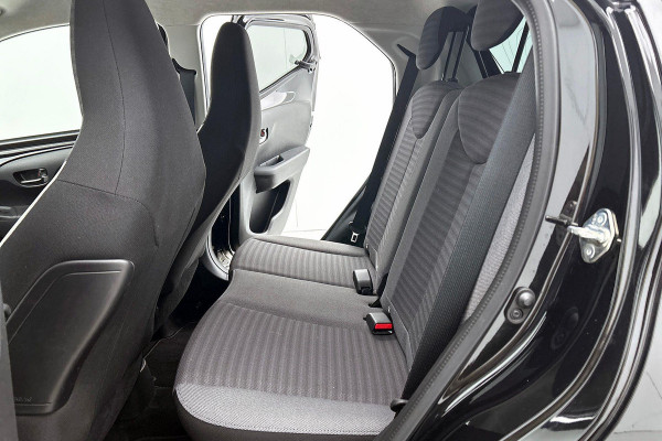 Toyota Aygo 1.0 VVT-i x-joy(NL-auto, Goed OnderH, Automatische Airco, Camera, Parkeersensoren, Etc)