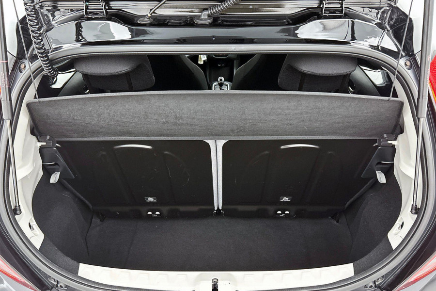 Toyota Aygo 1.0 VVT-i x-joy(NL-auto, Goed OnderH, Automatische Airco, Camera, Parkeersensoren, Etc)