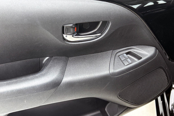 Toyota Aygo 1.0 VVT-i x-joy(NL-auto, Goed OnderH, Automatische Airco, Camera, Parkeersensoren, Etc)