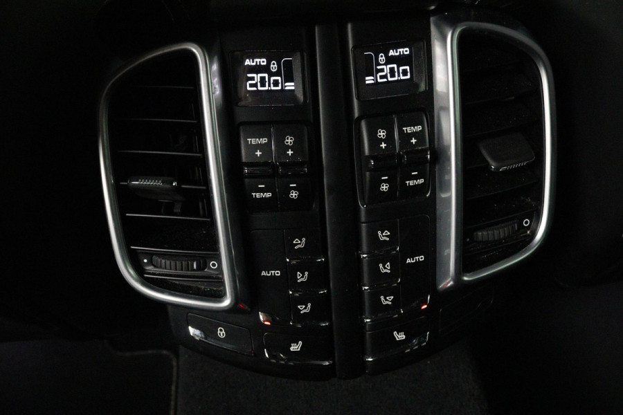 Porsche Cayenne 3.6 GTS | 441PK | CARPLAY| BURMESTER | SPORTCHRONO | GOED ONDERH | 360° CAM | LUCHTVERING | MATRIX | STOELV V+A