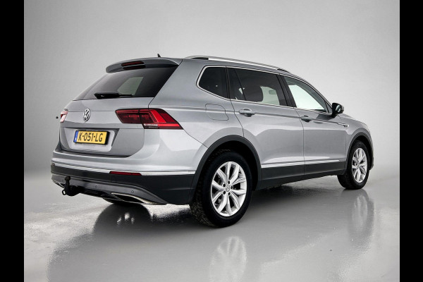 Volkswagen Tiguan Allspace 1.5 TSI Highline | PANO | Massagestoel | Stoelverw | TrekH | Add CC | 1e eig | DealeronderH | NL Auto |