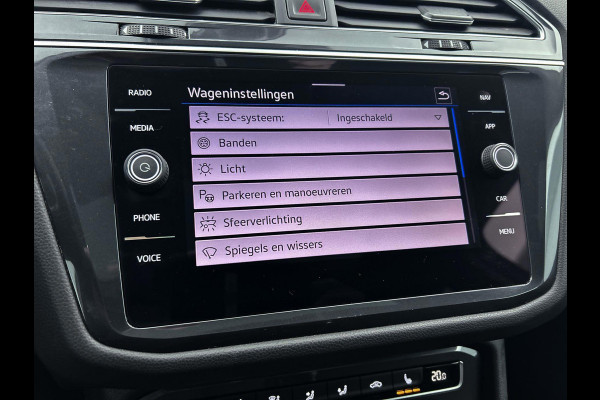 Volkswagen Tiguan Allspace 1.5 TSI Highline | PANO | Massagestoel | Stoelverw | TrekH | Add CC | 1e eig | DealeronderH | NL Auto |