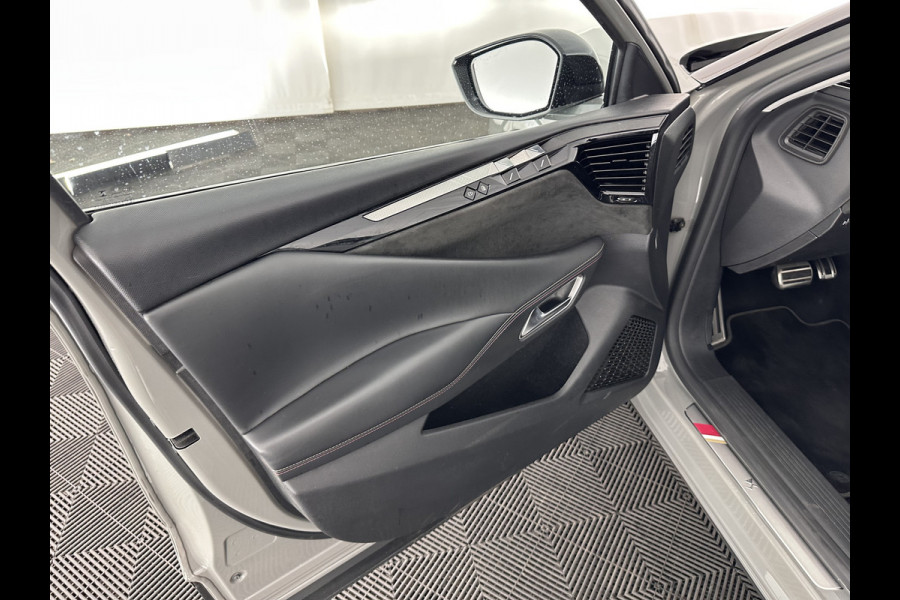 DS DS 4 1.6 PureTech Performance Line (INCL-BTW) Aut. *PANO | LEATHER-MICROFIBRE | FULL-LED | HEATED-SPORTSEATS | DIGI-COCKPIT | KEYLESS | CAMERA | LANE-ASSIST | CARPLAY | ECC | SHIFT-PADDLES | PDC | TOWBAR | 19''ALU*
