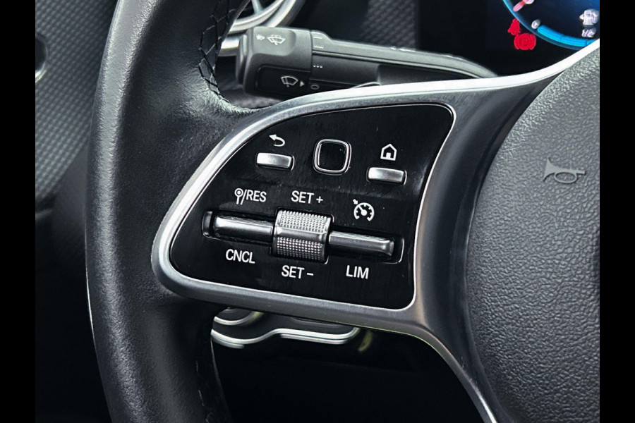 Mercedes-Benz A-Klasse 180 Business Solution(NL-auto, 1e Eig, Dealer onderH, Sfeer, Trekhaak, Navi Groot, StoelV, Etc)