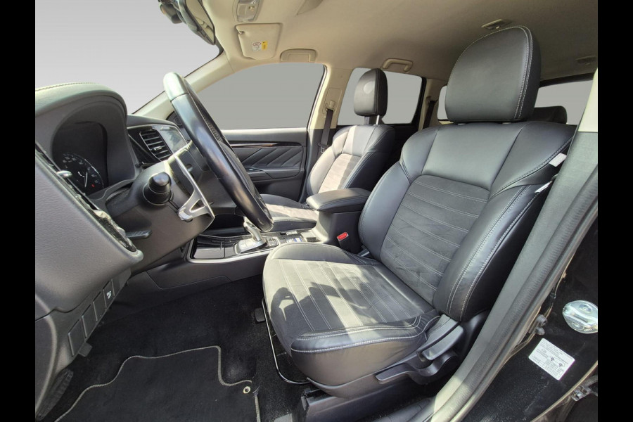 Mitsubishi Outlander 2.4 PHEV Pure