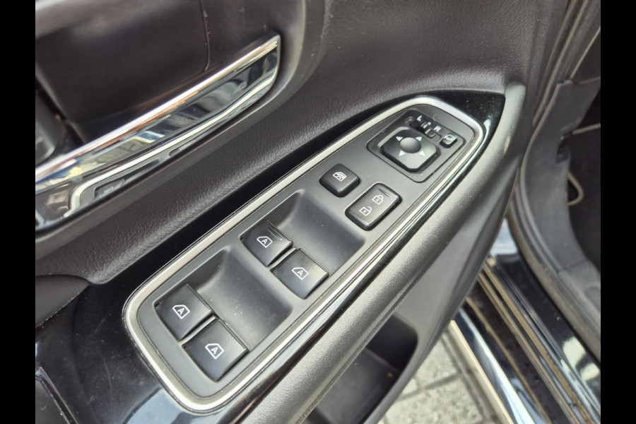 Mitsubishi Outlander 2.4 PHEV Pure