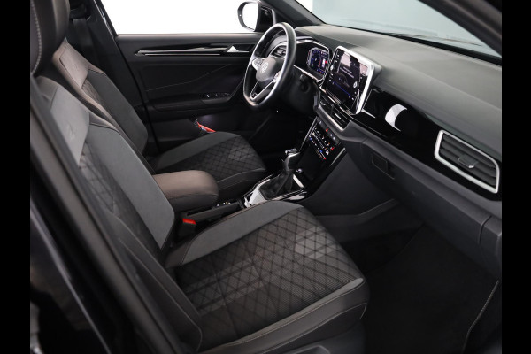Volkswagen T-Roc 1.5 TSI R-Line Business 150 pk Automaat (DSG) | Verlengde garantie | Navigatie | Parkeersensoren (Park assist) | Achteruitrijcamera | Keyless pakket | Adaptieve cruise control |