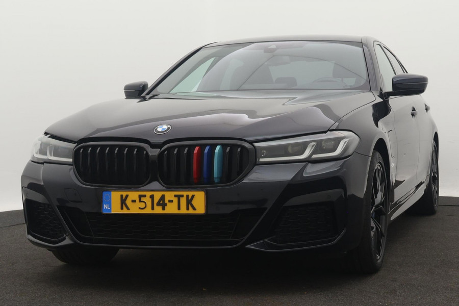 BMW 5 Serie 530e High Executive M-Sport (NL-auto, 1e Eig, Dealer OnderH, Navi, Comfort zetels, Carplay/ Android, Etc)