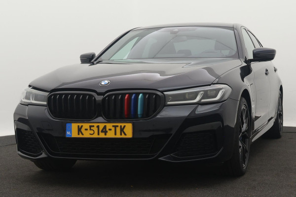 BMW 5 Serie 530e High Executive M-Sport (NL-auto, 1e Eig, Dealer OnderH, Navi, Comfort zetels, Carplay/ Android, Etc)