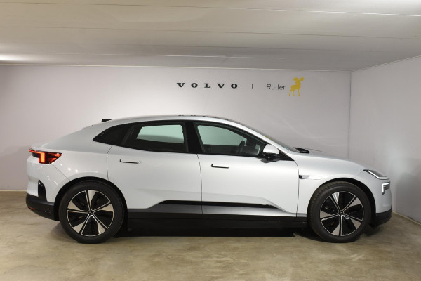 Polestar 4 Long Range Single motor 100 kWh / Panoramadak / 360 Camera / Google navigatie / Trekhaak