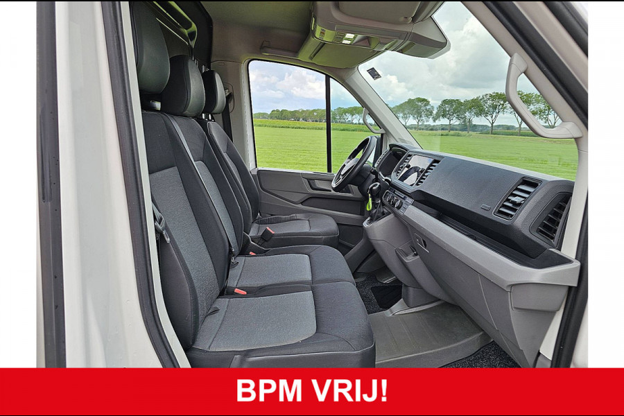 Volkswagen Crafter 35 2.0 TDI L2H2 Automaat Navi Airco Trekhaak Apple Carplay PDC Camera Euro6 140 PK!