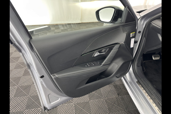 Peugeot e-208 EV GT-Line 350 50 kWh (INCL-BTW) *PANO | FULL-LED | DIGI-COCKPIT | BLINDSPOT | CAMERA | LEATHER-ALCANTARA | AMBIENT-LIGHT | NAVI-FULLMAP | LANE-ASSIST | KEYLESS | DAB | CCS-FASTLOADER | HEATED-SPORTSEATS | 17"ALU
