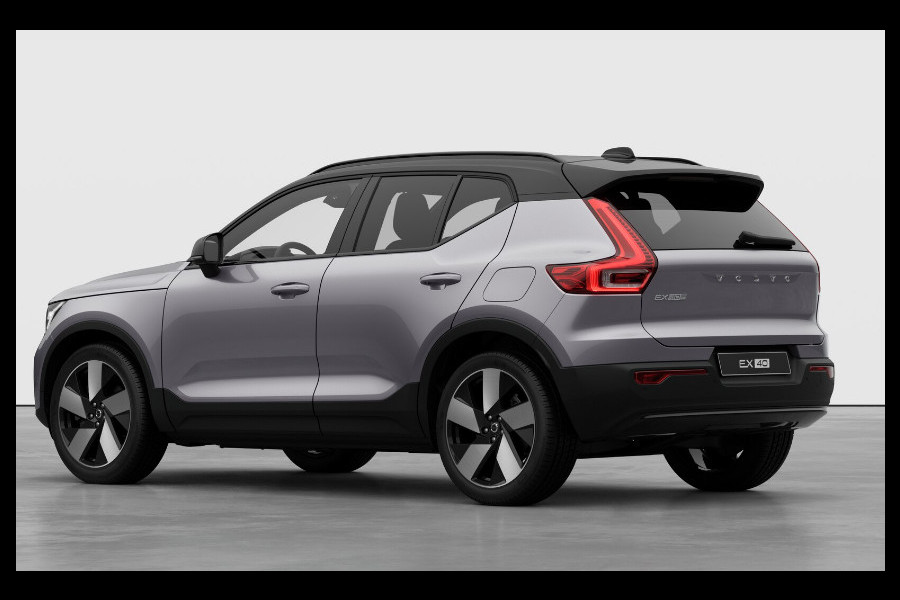 Volvo EX40 252PK Automaat Single Ext. Range Plus 82 kWh / Lounge Pakket / Extra getint glas / 360 Camera / 20'' velgen / Panoramadak / Zwart dak / Harman Kardon / Adaptieve cruise control / Getint glas / Stoel en stuurwielverwarming / parkeersensoren met 360 camera /  BLIS