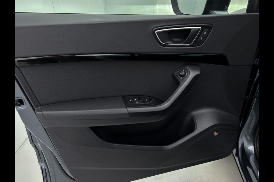 Seat Ateca 1.5 TSI FR Business Intense Automaat (PANORAMADAK, DIGITALE COCKPIT, CARPLAY, NAVIGATIE, 1e EIGENAAR, GOED ONDERHOUDEN)