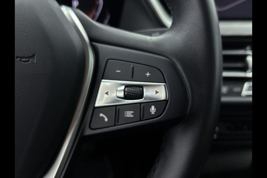 BMW 2 Serie Gran Coupé 218i Executive Edition Automaat (NAVI, SPORTSTOELEN, CARPLAY, PDC, LEDER, 1e EIGENAAR, DEALER ONDERHOUDEN)