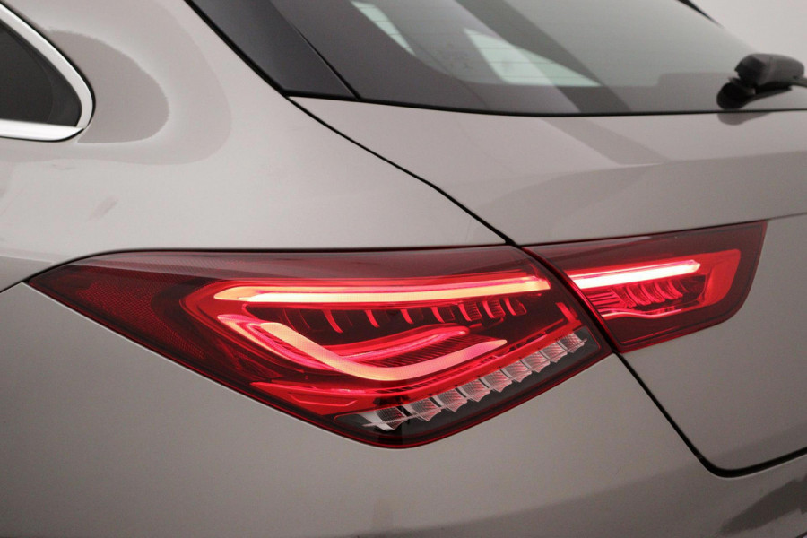 Mercedes-Benz CLA-Klasse Shooting Brake 200 Business Solution Automaat (NAVIGATIE, CAMERA, PDC, GOED ONDERHOUDEN, 1e EIGENAAR)