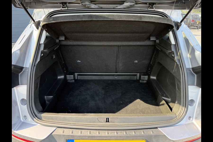 Opel Grandland X 1.2 Turbo 120 Jaar Edition 1e Eigenaar,Navi,Trekhaak,131pk,Dealer Onderhouden,Clima,Cruise,Pdc,6 Bak,Lm velgen,Apk tot 02-2027