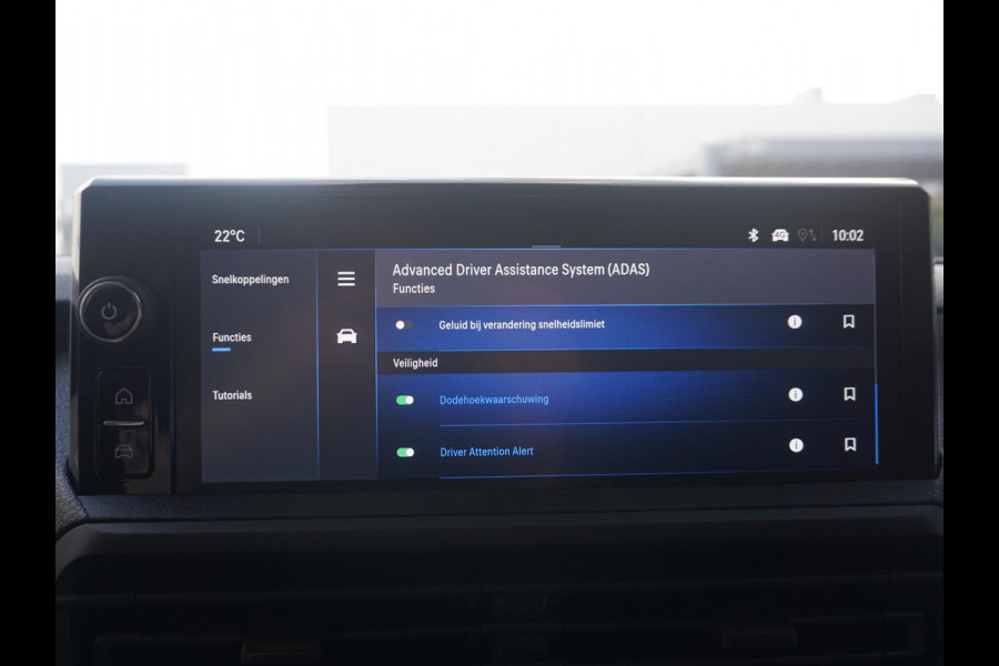 Opel Vivaro Electric L2 75 kWh | 0% rente | Apple Carplay | camera | parkeersensoren voor & achter | dodehoekwaarschuwing | Comfort tussenschot