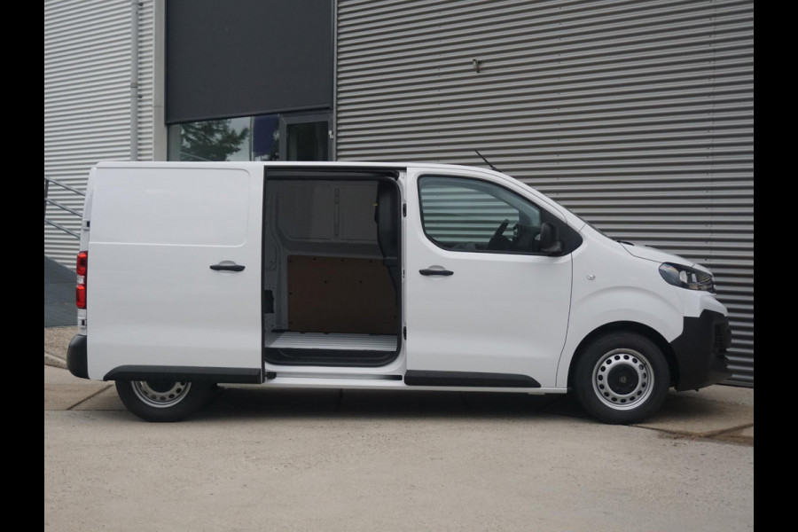 Peugeot e-Expert L2 75 kWh | 0% rente | Navi incl. Apple Carplay | camera | parkeersensoren voor & achter | dodehoekwaarschuwing | rijklaarprijs
