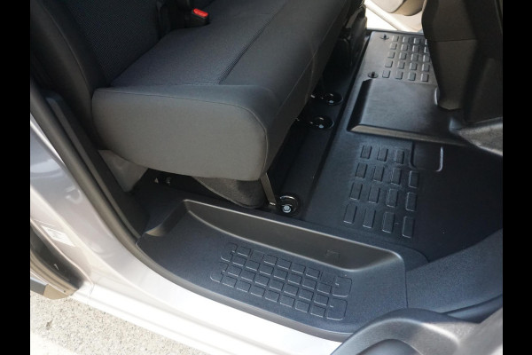 Opel Vivaro Electric L3 75 kWh | 8 jaar garantie | Apple Carplay | camera | parkeersensoren voor & achter | dodehoekwaarschuwing | Comfort tussenschot