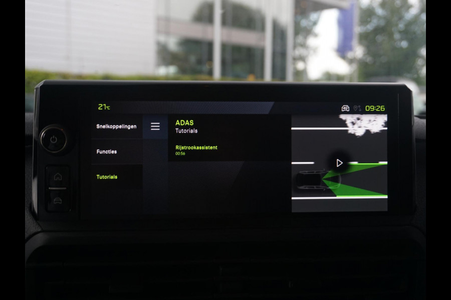 Peugeot e-Expert L3 75 kWh | 8 jaar garantie | navi incl. Apple Carplay | camera | parkeersensoren voor & achter | dodehoekwaarschuwing | rijklaarprijs
