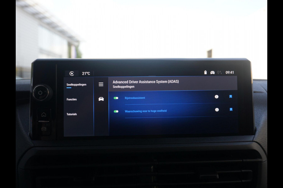 Opel Vivaro Electric L3 75 kWh | 0% rente | Apple Carplay | camera | parkeersensoren voor & achter | dodehoekwaarschuwing | Comfort tussenschot