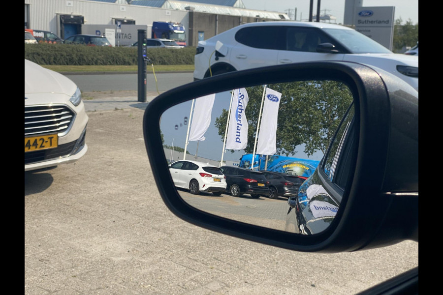 Ford Kuga 2.5 PHEV ST-Line X | Wegklapbare trekhaak | Panoramadak | Winter Pack | Head up Display | All season banden