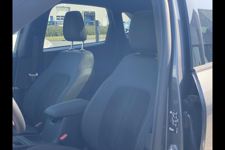 Ford Kuga 2.5 PHEV ST-Line X | Wegklapbare trekhaak | Panoramadak | Winter Pack | Head up Display | All season banden