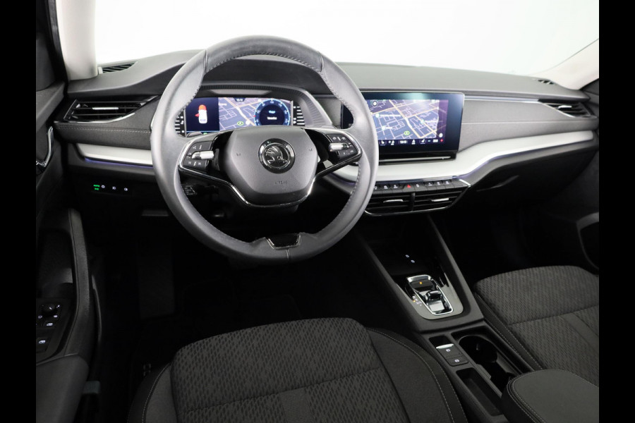 Škoda Octavia Combi 1.0 e-TSI Business Edition Plus 110 pk Automaat (DSG) | Verlengde garantie | Navigatie | Parkeersensoren | Adaptieve cruise control | Autom. airco (3 zones) |