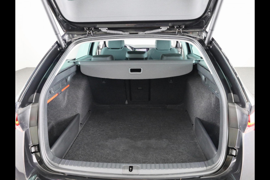 Škoda Octavia Combi 1.0 e-TSI Business Edition Plus 110 pk Automaat (DSG) | Verlengde garantie | Navigatie | Parkeersensoren | Adaptieve cruise control | Autom. airco (3 zones) |