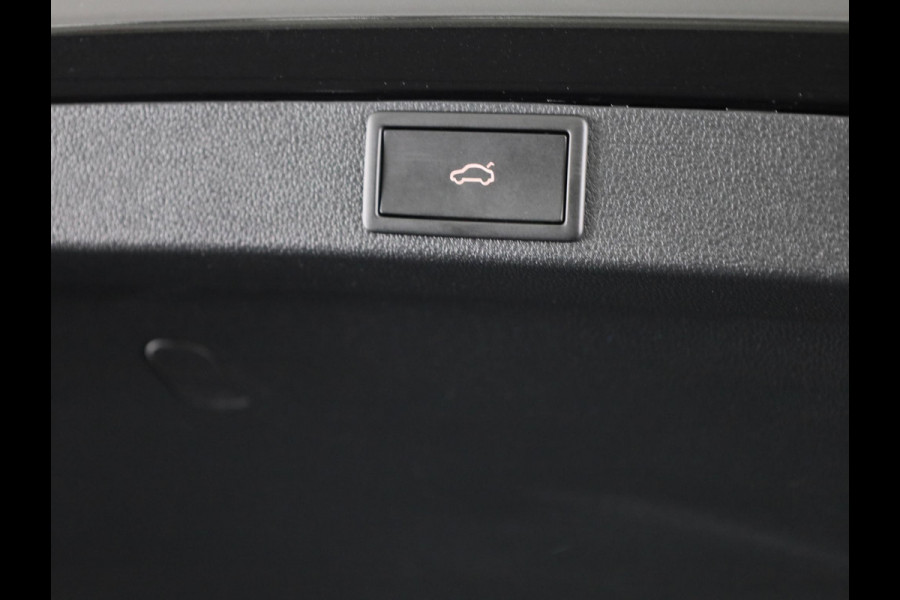 Škoda Octavia Combi 1.0 e-TSI Business Edition Plus 110 pk Automaat (DSG) | Verlengde garantie | Navigatie | Parkeersensoren | Adaptieve cruise control | Autom. airco (3 zones) |