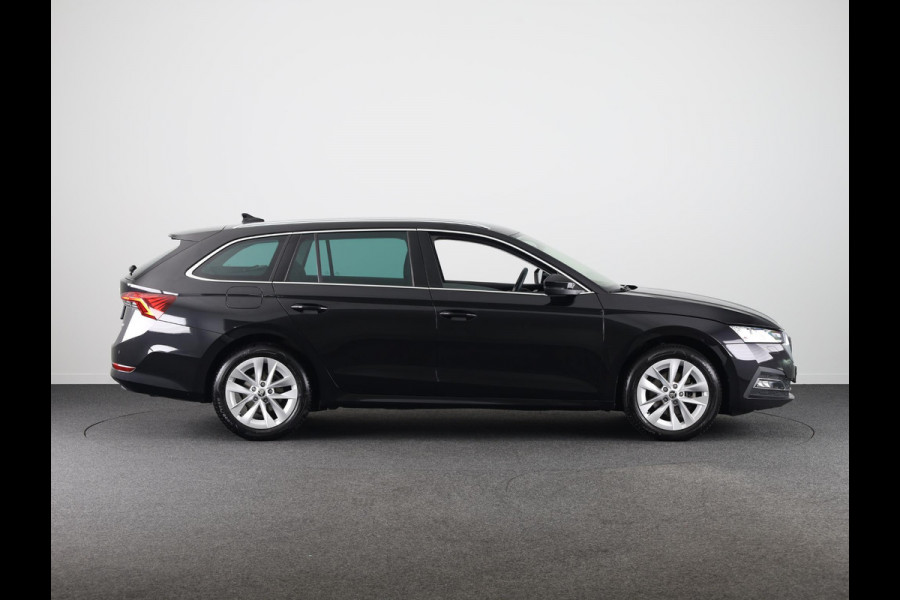 Škoda Octavia Combi 1.0 e-TSI Business Edition Plus 110 pk Automaat (DSG) | Verlengde garantie | Navigatie | Parkeersensoren | Adaptieve cruise control | Autom. airco (3 zones) |