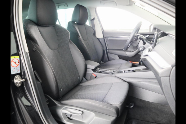 Škoda Octavia Combi 1.0 e-TSI Business Edition Plus 110 pk Automaat (DSG) | Verlengde garantie | Navigatie | Parkeersensoren | Adaptieve cruise control | Autom. airco (3 zones) |