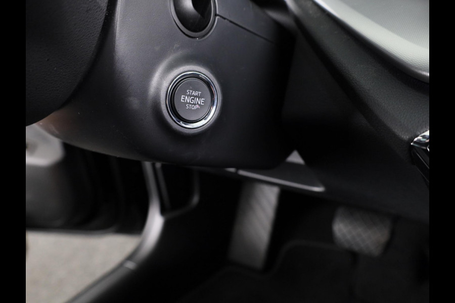 Škoda Octavia Combi 1.0 e-TSI Business Edition Plus 110 pk Automaat (DSG) | Verlengde garantie | Navigatie | Parkeersensoren | Adaptieve cruise control | Autom. airco (3 zones) |