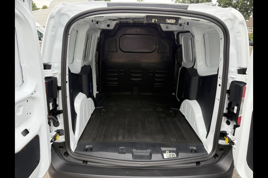 Ford Transit Courier 1.0 EcoBoost Trend 125pk | Automaat | Winterpack | Trekhaak | Achteruitrijcamera