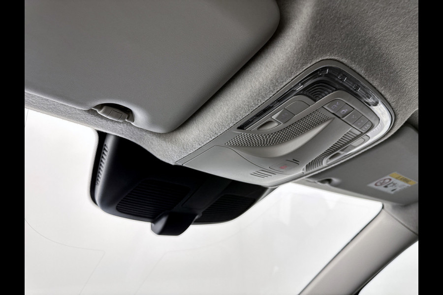 Mercedes-Benz Vito 116 CDI L2 Pro Multibeam Led Parkeerpakket Trekhaak 2.5t Laadruimte betimmering Cruise control