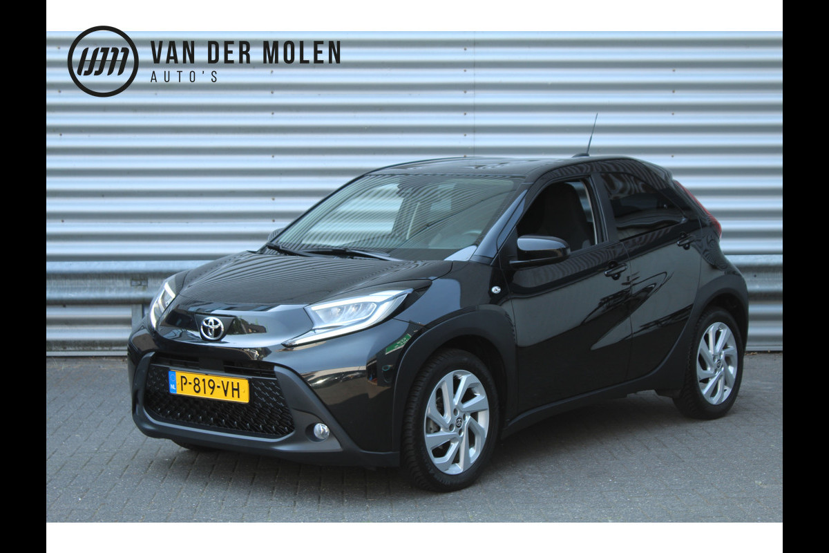 Toyota Aygo X 1.0 VVT-i 73pk MT first NL-Auto NAP Clima Cruise Carplay Camera 17"LMV