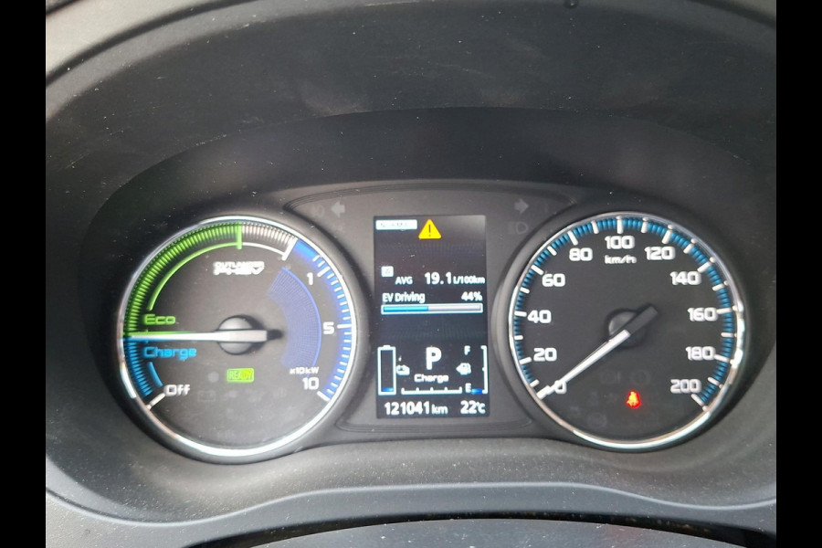 Mitsubishi Outlander 2.4 PHEV Intense+ schuifdak | trekhaak | elektrische achterklep