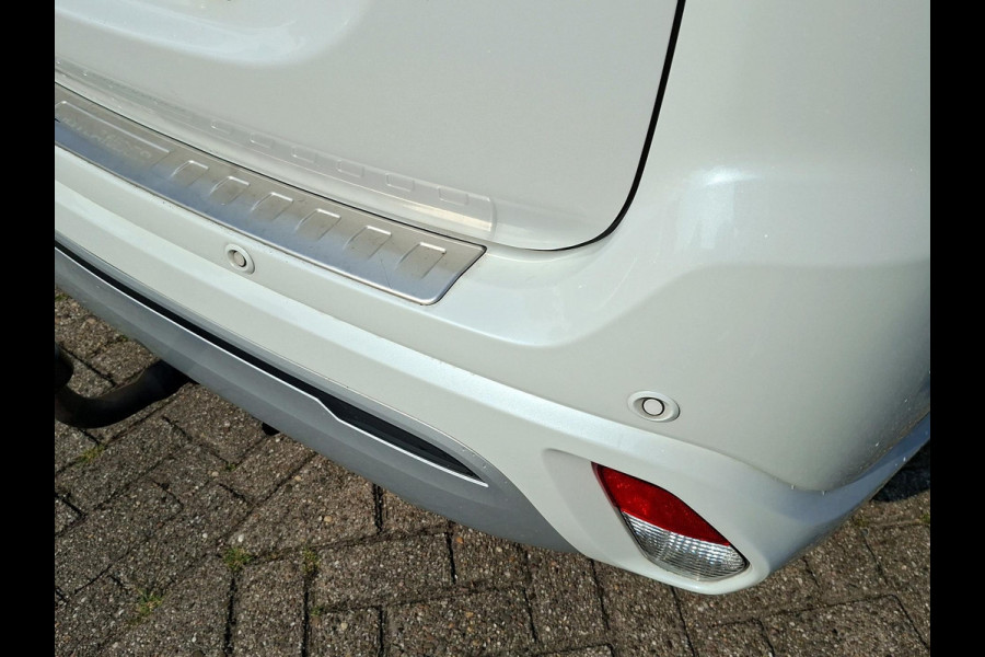 Mitsubishi Outlander 2.4 PHEV Intense+ schuifdak | trekhaak | elektrische achterklep