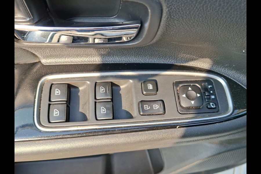 Mitsubishi Outlander 2.4 PHEV Intense+ schuifdak | trekhaak | elektrische achterklep