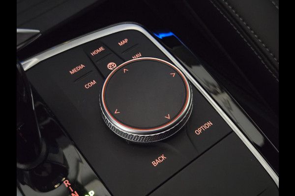 BMW X3 xDrive30e M SPORT | PANORAMADAK | LEDER | LED VERLICHTING | STOELVERWARMING |