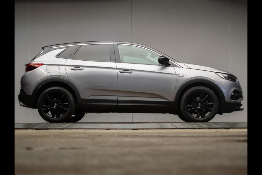 Opel Grandland X 1.2 Turbo Innovation Sport (APPLE CARPLAY,NAVI,LED,CRUISE,CLIMATE,LANE ASSIST,GETINT,TREKHAAK,PDC,CAMERA)