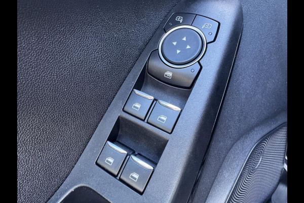 Ford Fiesta 1.0 EcoBoost / 95 PK / Navigatie + Apple-Carplay / Cruise Control / PDC Voor + Achter / 1e Eigenaar / NED-Fiesta