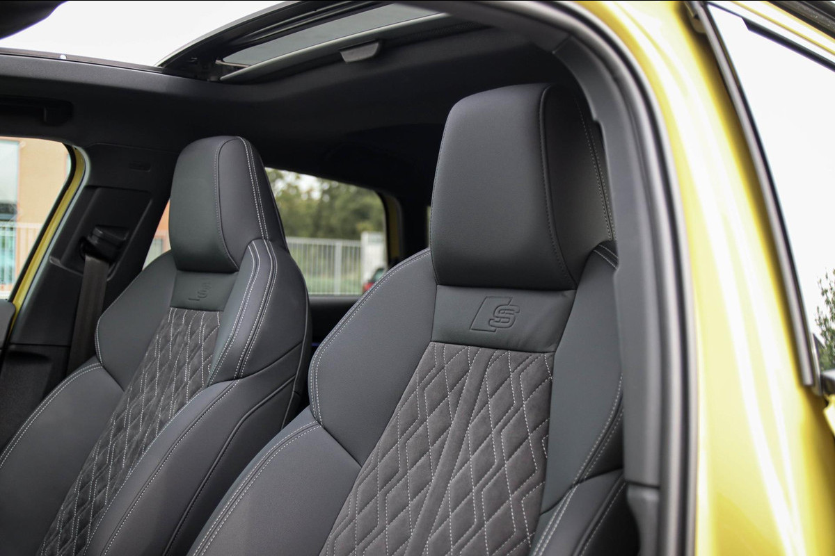Audi A3 Sportback 40 TFSI e PHEV S Edition S-line 204pk S-Tronic! Panoramadak|Virtual Cockpit|Kuipstoelen elektrisch|Matrix|Black