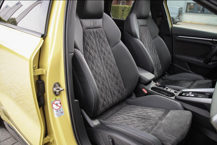 Audi A3 Sportback 40 TFSI e PHEV S Edition S-line 204pk S-Tronic! Panoramadak|Virtual Cockpit|Kuipstoelen elektrisch|Matrix|Black