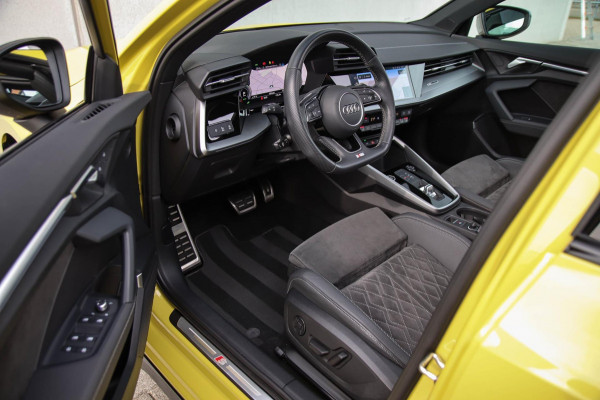 Audi A3 Sportback 40 TFSI e PHEV S Edition S-line 204pk S-Tronic! Panoramadak|Virtual Cockpit|Kuipstoelen elektrisch|Matrix|Black