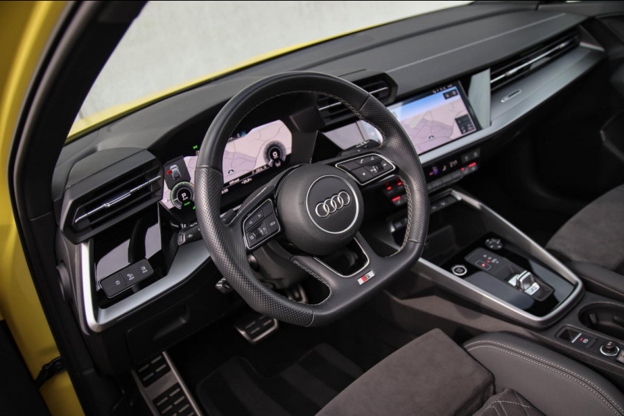 Audi A3 Sportback 40 TFSI e PHEV S Edition S-line 204pk S-Tronic! Panoramadak|Virtual Cockpit|Kuipstoelen elektrisch|Matrix|Black