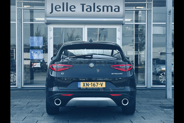 Alfa Romeo Stelvio 2.0T AWD 200pk Super│Veloce interieur│18'' velgen│PDC│Camera│Stoel-stuur verwarmbaar | Trekhaak