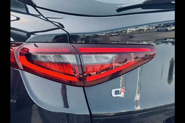 Alfa Romeo Stelvio 2.0T AWD 200pk Super│Veloce interieur│18'' velgen│PDC│Camera│Stoel-stuur verwarmbaar | Trekhaak